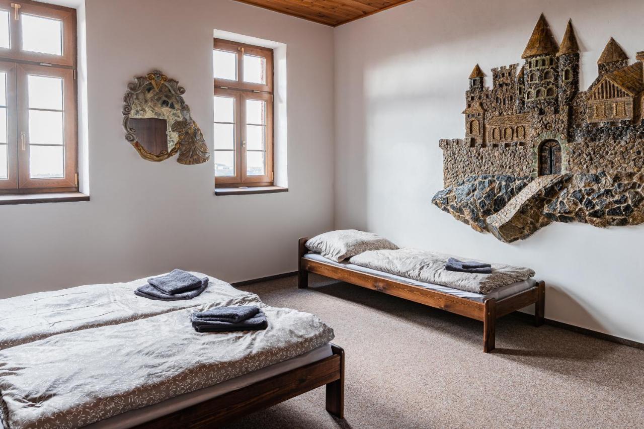 Penzion Hrad Doubravka Teplice Extérieur photo