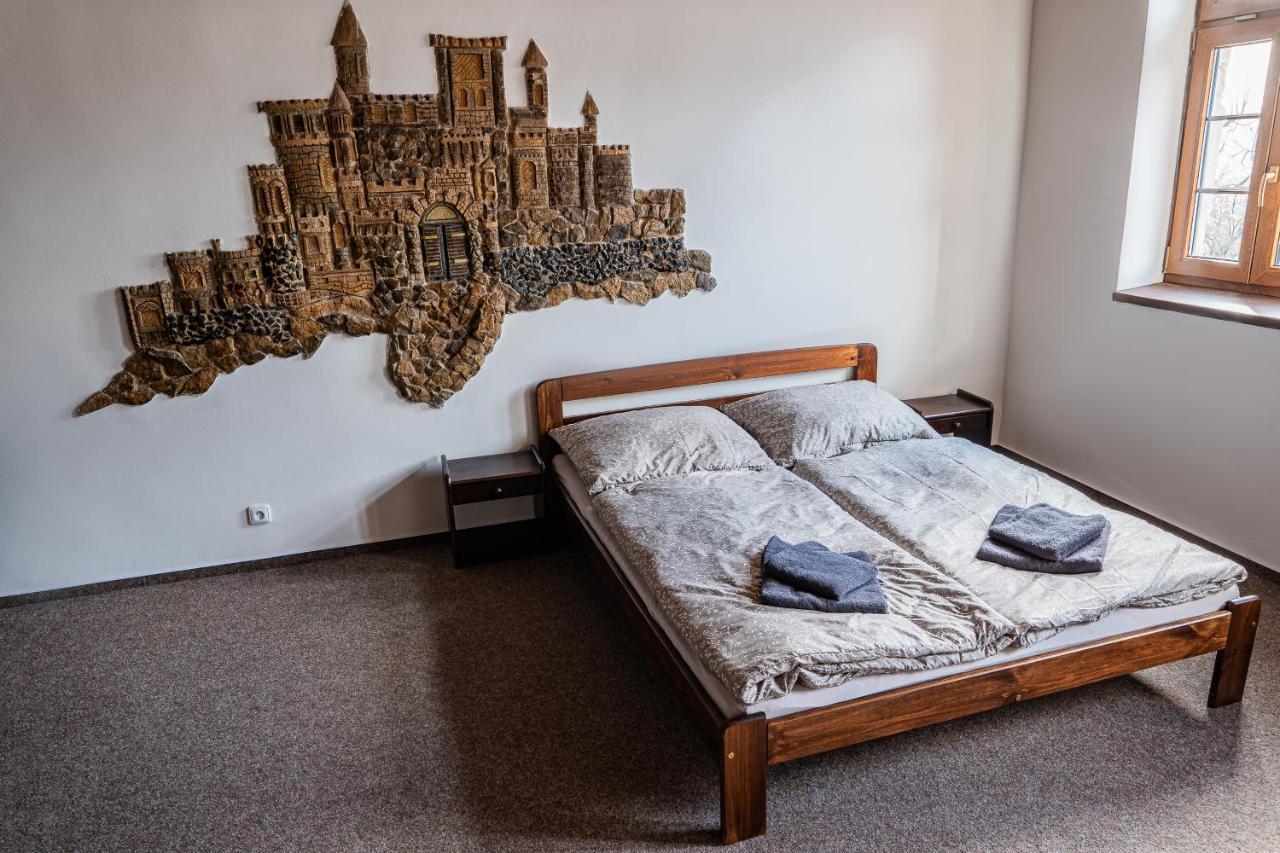 Penzion Hrad Doubravka Teplice Extérieur photo