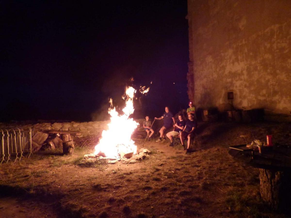 Penzion Hrad Doubravka Teplice Extérieur photo
