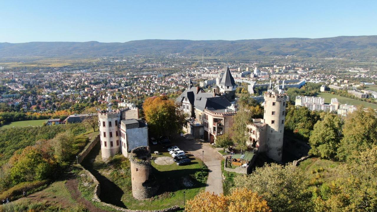 Penzion Hrad Doubravka Teplice Extérieur photo