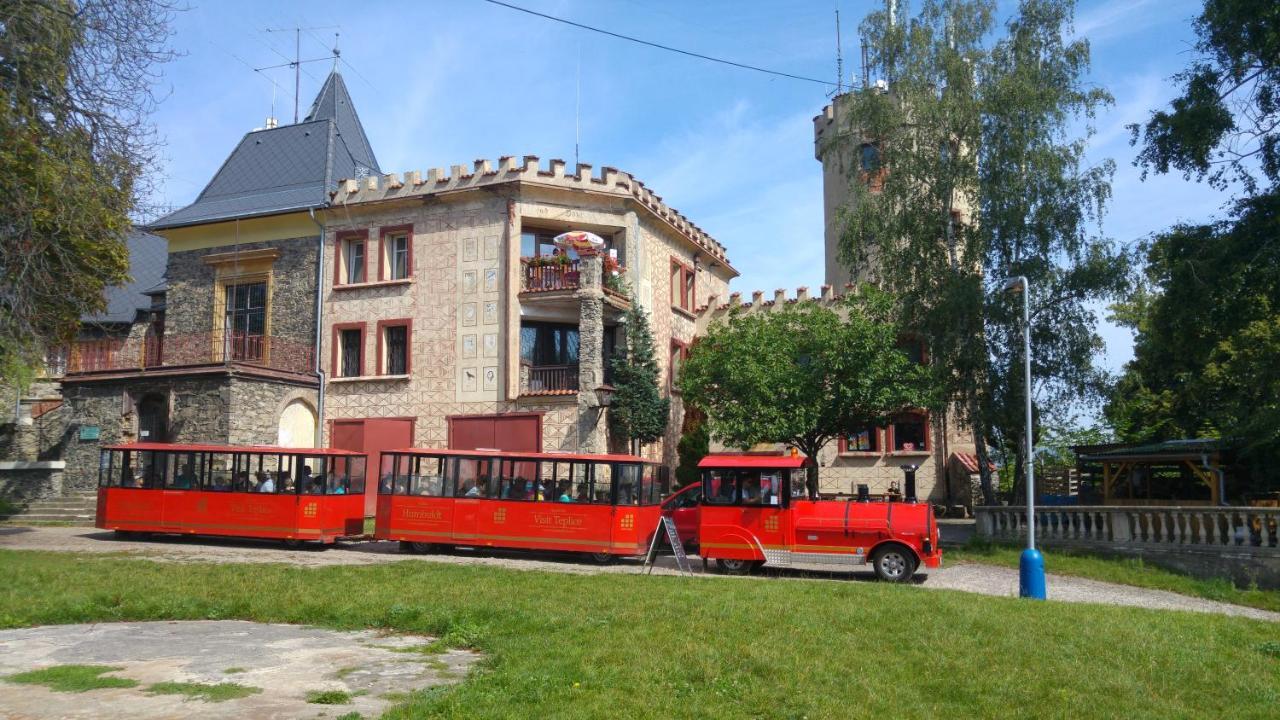 Penzion Hrad Doubravka Teplice Extérieur photo