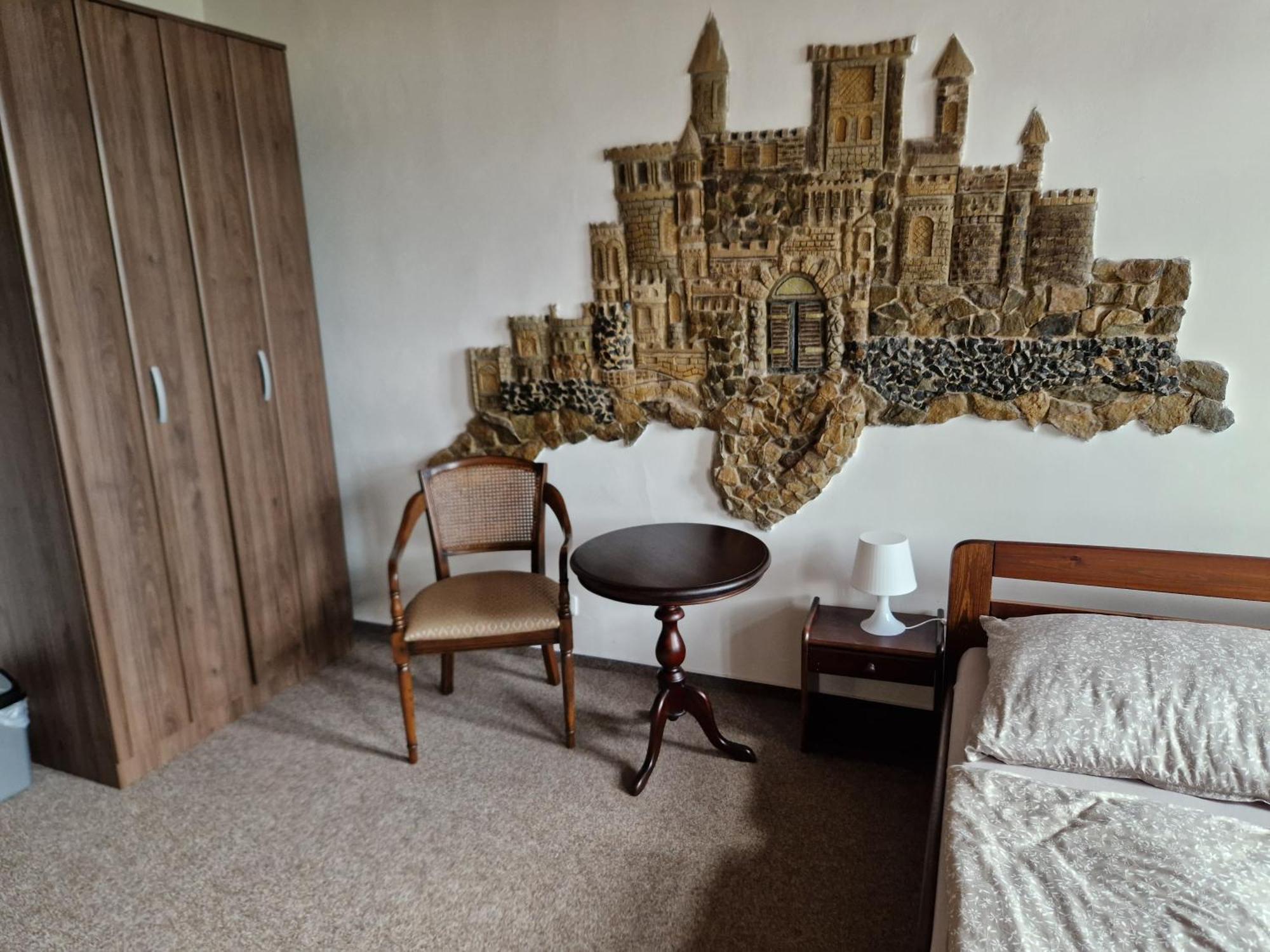 Penzion Hrad Doubravka Teplice Extérieur photo